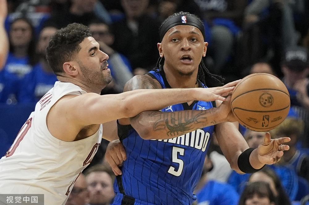 张帅在双打 张帅在双打