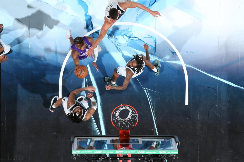 己的锋线球 己的锋线球